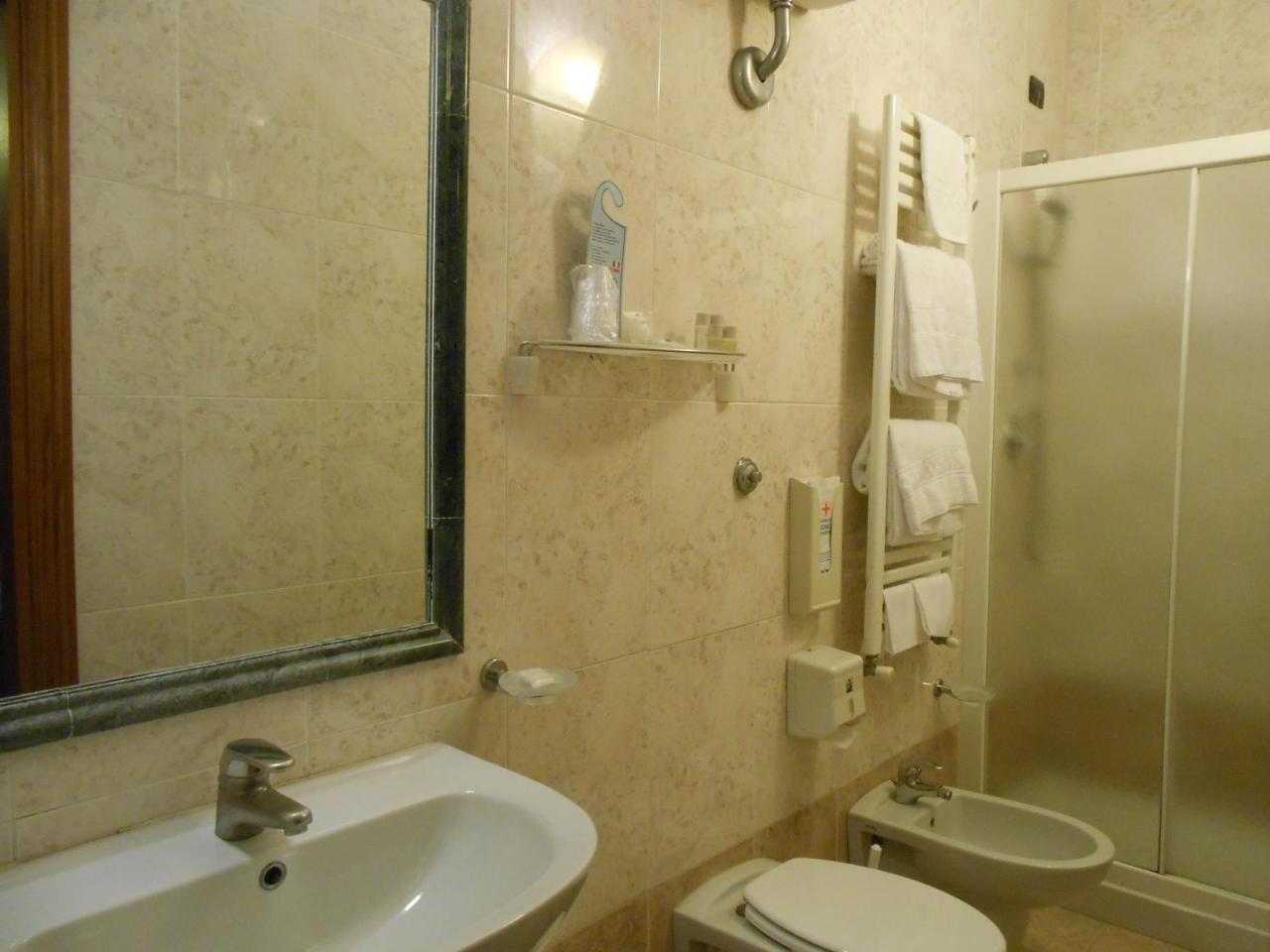 Hotel Giglio Florens Exteriör bild